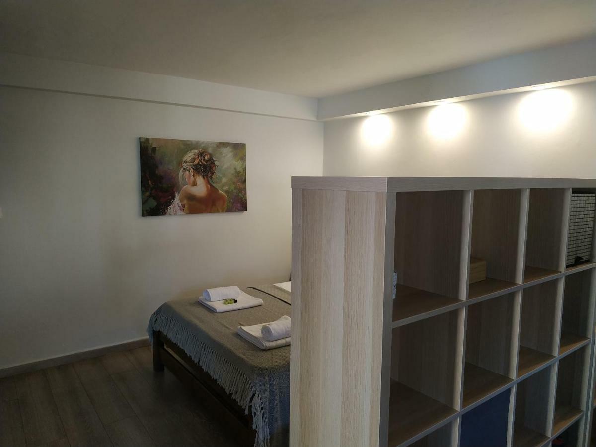 Zeus Studio On Palamidi Foothills Nafplio Exterior photo